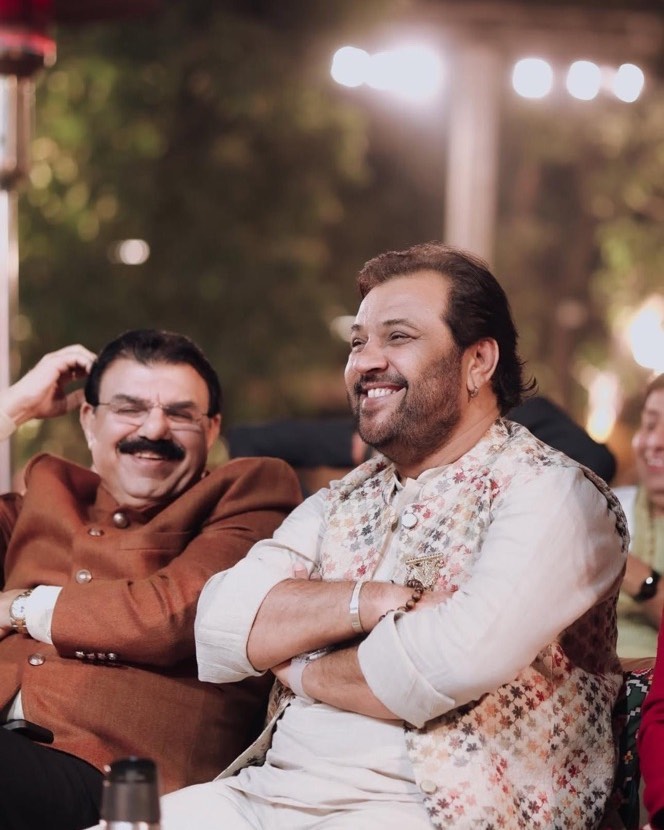 Pravin Kotak at a social gathering